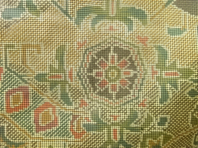 アンティーク　華紋更紗模様織り出し本場大島紬着物